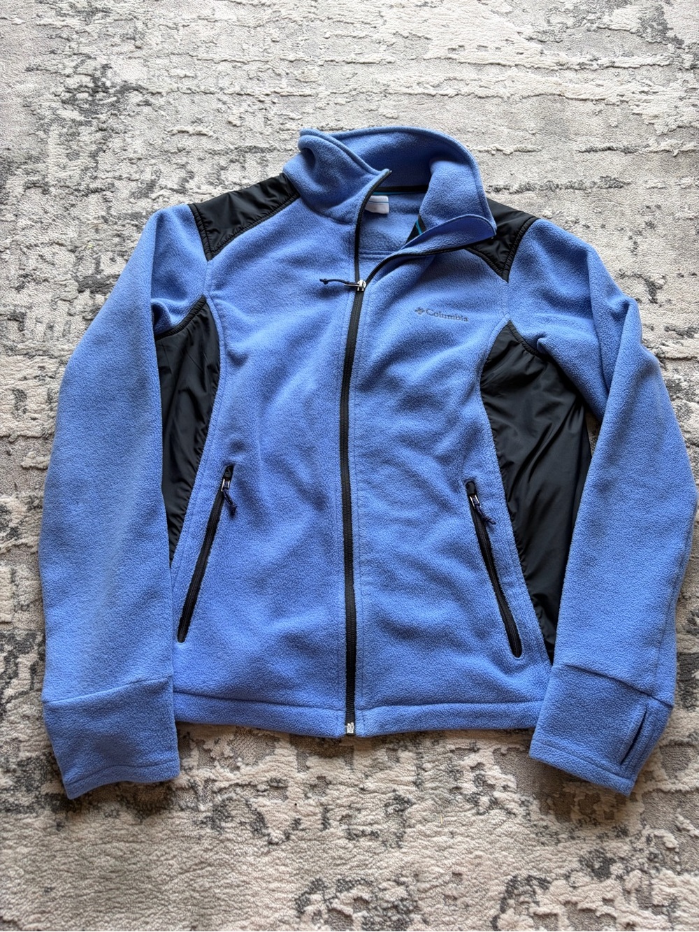 Columbia Woman’s Light Blue Fleece Jacket with Black Panels - Picture 2 of 4